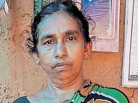 മൊബൈൽ സിം ആധാര്‍ ലിങ്കിംഗ്;തൊഴിലാളിക്കും കിട്ടി എട്ടിന്‍റെ പണി