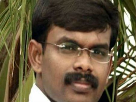 മുഖ്യമന്ത്രിയെ വിമര്‍ശിച്ചു, പ്രമുഖ കാര്‍ട്ടൂണിസ്റ്റ് അറസ്റ്റില്‍, പിന്നീട് ജാമ്യത്തില്‍ വിട്ടു