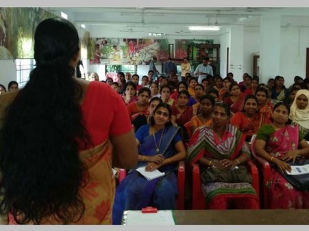 വനിതകൾക്ക് വേണ്ടി കാൻസർ ഡിറ്റക്ഷൻ ക്യാമ്പ്