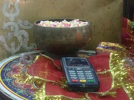 നവംബര്‍ എട്ടിന് എട്ടിന്‍റെ പണി കിട്ടിയപ്പോള്‍ കോളടിച്ചത് സ്വൈപിങ് മെഷീനുകള്‍ക്ക്! ഇപ്പോള്‍ കഷ്ടകാലം