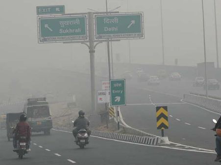 ദില്ലിയിൽ അന്തരീക്ഷ മലിനീകരണം രൂക്ഷം, സുരക്ഷ ലെവലിൽ നിന്ന് ഉയർന്നു, പുതിയ മാർഗം സ്വീകരിക്കും