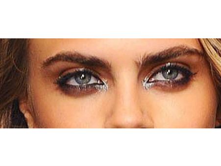 അവളുടെ പുരികം കണ്ടാല്‍ അറിയാം... അവള്‍ എത്തരക്കാരിയാണെന്ന്!!! ഒന്ന് പരീക്ഷിച്ച് നോക്കുന്നോ...