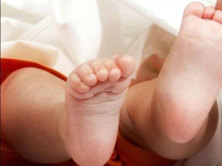 ഒരു വയസുകാരിയെ കുട്ടികള്‍ക്ക് മുന്‍പിലിട്ട് പീഡിപ്പിച്ചു: പുറത്തറിഞ്ഞത് ഇങ്ങനെ, പ്രതി അയല്‍വാസി !