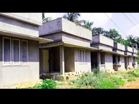 തങ്ങള്‍ക്ക് ലഭിച്ച വീടുകളില്‍ താമസിക്കാനാകാതെ 20കുടുംബങ്ങള്‍ വാടക വീട്ടില്‍ നരകയാതനയില്‍