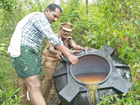 മലയോര ഗ്രാമങ്ങള്‍ ഇപ്പോഴും ചാരായ വാറ്റുകാരുടെ പിടിയില്‍