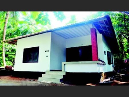 മേമുണ്ട ഹയര്‍സെക്കന്‍ഡറി സ്കൂള്‍ ജീവകാരുണ്യ രംഗത്തും പുതുചരിതം രചിക്കുന്നു