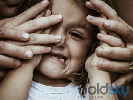 മൂന്ന് വയസ്സുകാരിയെ സ്കൂളില്‍ വച്ച് പീഡിപ്പിച്ചു: അറസ്റ്റിലായത് 57 കാരന്‍, കുടുങ്ങിയത് ട്രസ്റ്റി!