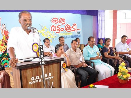 ഒരുവട്ടംകൂടി അവര്‍ ഒത്തു ചേര്‍ന്നു; ആവേശത്തിന്‍റെയും ആഹ്ലാദത്തിന്‍റെയും ഉത്സവമായി പെണ്‍പടയുടെ സംഗമം