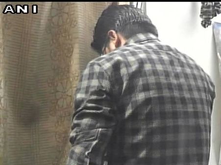 മഥുരയില്‍ ബാങ്ക് മാനേജര്‍ വിദേശി വനിതയെ ബലാത്സംഗം ചെയ്തു