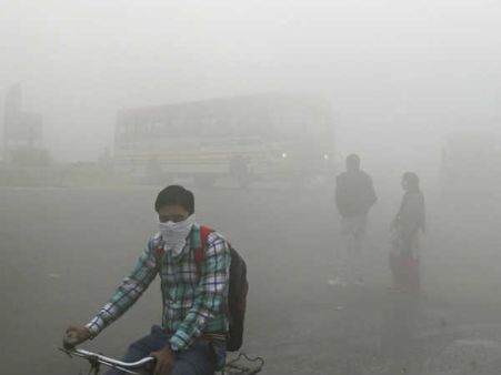 ദില്ലിയിൽ അന്തരീക്ഷ മലനീകരണം ഉയർന്നു തന്നെ; വിഷലിപ്തം... ഞായറാഴ്ച രേഖപ്പെടുത്തിയ മലിനീകരണ സൂചിക 365