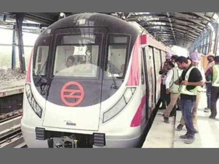 ദില്ലി മെട്രോയുടെ മ‍ജന്ത ലൈന്‍ ഉദ്ഘാടന ചടങ്ങില്‍ നിന്നും കെജ്രിവാള്‍ ഔട്ട്‌