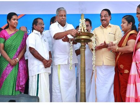 കിനാലൂര്‍ വ്യവസായപാര്‍ക്കില്‍ വനിതകള്‍ക്കായി പ്രത്യേക വസ്ത്രനിര്‍മ്മാണ യൂണിറ്റ് ഉടന്‍: മന്ത്രി എസി.മൊയ്തീന്‍