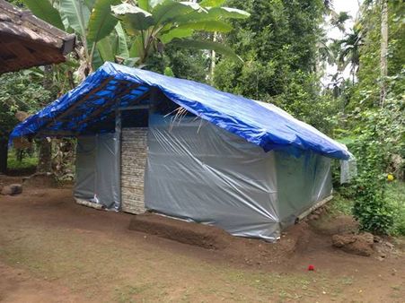 പരാതിക്കാരനെ ഒതുക്കാനുള്ള പിവി അന്‍വര്‍ എംഎല്‍എയുടെ നീക്കം പോലീസ് പൊളിച്ചു, പരാതിക്കാരന്റെ എസ്‌റ്റേറ്റില്‍ കുടില്‍കെട്ടിയ ആദിവാസികള്‍ സ്വന്തമായി കാറും വീടും ഉള്ളവര്‍