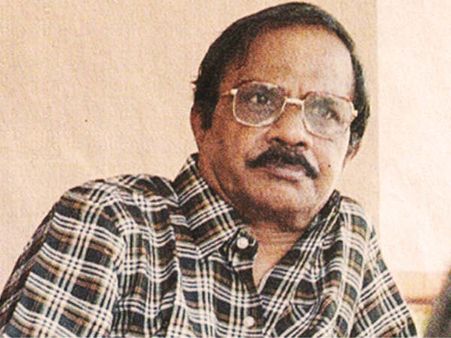 ആദ്യം സംഘികൾക്ക് ശത്രു.. ഇപ്പോൾ സുഡാപ്പികൾക്കും! എംടി വാസുദേവൻ നായർക്ക് മേൽ സംഘി ചാപ്പകുത്ത്!!