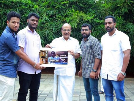 മമ്മൂട്ടി ചിത്രം 'മാസ്റ്റര്‍ പീസ്' ഫാന്‍സ് ഷോയുടെ ടിക്കറ്റ് പ്രകാശനം ചെയ്തത് ലീഗ് നേതാവ് കുഞ്ഞാലിക്കുട്ടി