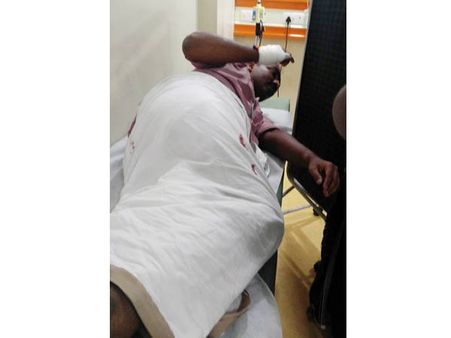 പൊന്നാനിയില്‍ ആര്‍എസ്എസ് മണ്ഡല്‍ കാര്യവാഹിനെ പോപ്പുലര്‍ഫ്രണ്ട് പ്രവര്‍ത്തകര്‍വെട്ടി, വലതു കൈപ്പത്തി ഭാഗികമായി അറ്റു, എല്ല് പൊട്ടി, പൊന്നാനിയില്‍ നാളെ ഹര്‍ത്താല്‍