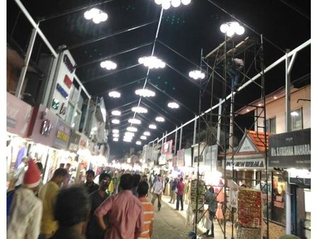 തീപിടുത്തം വിട; നവീകരിച്ച മിഠായിത്തെരുവ് ശനിയാഴ്ച നാടിന് സമര്‍പ്പിക്കും