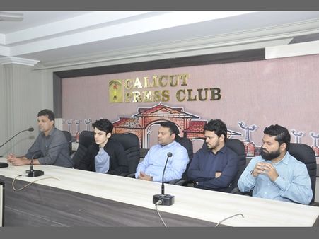 കേരളത്തിന്റെ കാഴ്ചകളില്‍ ആഹ്ലാദിച്ച്‌ താരേ സമീര്‍ പര്‍ ഫെയിം ദര്‍ശീല്‍ സഫാരി