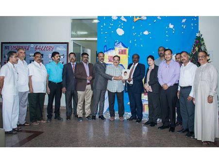 പാണക്കാട് ശിഹാബ് തങ്ങള്‍ ചരിത്ര ഗ്രന്ഥങ്ങള്‍ ഇനി യുഎഇയിലെ സ്‌കൂള്‍ ലൈബ്രറികളില്‍