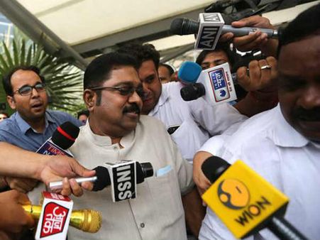 ആർകെ നഗർ ഇനി ടിടിവിയ്ക്ക്; ദിനകരന്‍ എംഎൽഎയായി സത്യപ്രതിജ്‍ഞ ചെയ്തു