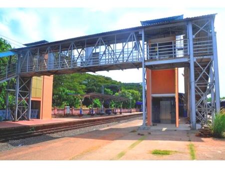 വടകര റെയില്‍വേ സ്‌റ്റേഷന്‍ വികസന കുതിപ്പില്‍; മൂന്നാം പ്ലാറ്റ്‌ഫോം അനുവദിച്ചതിനു പിന്നാലെ ലിഫ്റ്റ് യാഥാര്‍ത്യമാകുന്നു