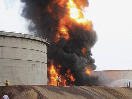 സൗദിയെ ഞെട്ടിച്ച് വീണ്ടും ഹൂത്തികളുടെ ആക്രമണം; തൊടുത്തുവിട്ടത് ബാലിസ്റ്റിക് മിസൈല്‍... ഇനി യുദ്ധം?