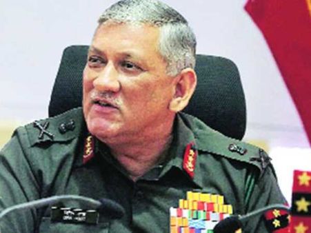 പാകിസ്താന് റാവത്തിന്റെ വക ഇരുട്ടടി! തീവ്രവാദത്തെ പ്രോത്സാഹിപ്പിക്കുന്ന രാജ്യങ്ങളെ ആക്രമിക്കണം