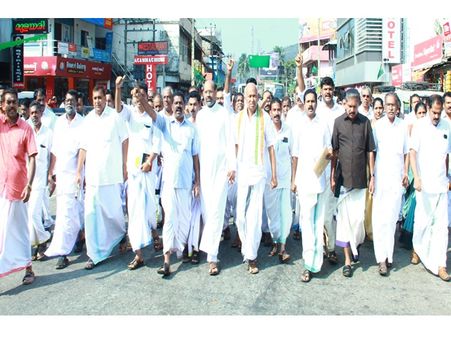 ചുരത്തിലെ കുഴിയടച്ച് കണ്ണില്‍പൊടിയിടാനുള്ള നീക്കം വിലപ്പോവില്ല: ബിഷപ്പ്