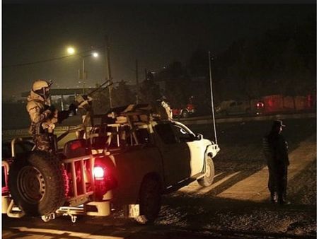 കാബൂള്‍ ഭീകരാക്രമണമത്തിന് പിന്നിൽ താലിബാൻ: മരിച്ചവരുടെ എണ്ണം 18ആയി, 14 പേര്‍ വിദേശികള്‍