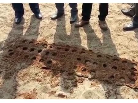 കുറ്റിപ്പുറത്ത് കണ്ട വെടിയുണ്ടകളും കുഴിബോംബും പുല്‍ഗാവിലെ ആയുധശാലയിലേത്, ഭാരതപ്പുഴയിലെ വെളളം വറ്റിച്ച് പരിശോധന തുടങ്ങി