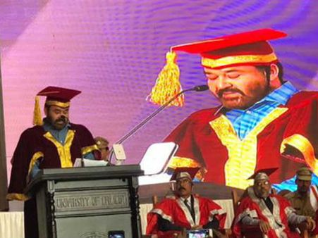 മോഹന്‍ലാല്‍ അങ്ങനെ 'വീണ്ടാമതും' ഡോക്ടർ ആയി!!! അതും പിടി ഉഷയ്‌ക്കൊപ്പം... ആരാധകര്‍ 'അതിര്' കടന്നു...