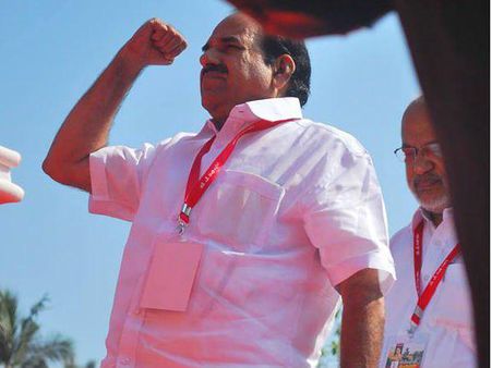 കോടിയേരി ബാലകൃഷ്ണനെ പാർട്ടി കൈവിടില്ല.. സിപിഎം സംസ്ഥാന സെക്രട്ടേറിയറ്റ് യോഗത്തിൽ പിന്തുണ