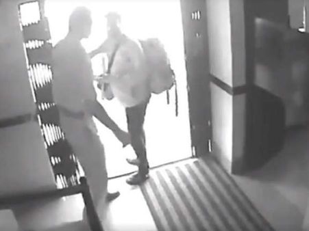 ജയരാജന്റെ മകനെ കൈയേറ്റം ചെയ്ത എഎസ്ഐയ്ക്ക് സസ്പെൻഷൻ; പക്ഷേ, കേസെടുത്തില്ല...