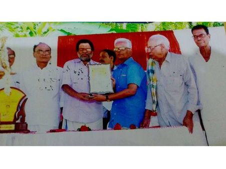 പിആർ നമ്പ്യാർ സ്മാരക പുരസ്‌കാരം മുന്‍ എംപി, എംപി അച്ചുതന്