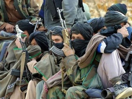 യുദ്ധക്കളമായി കാബൂള്‍; ഒരാഴ്ചയ്ക്കിടയില്‍ മൂന്ന് ആക്രമണം, യുഎസ് തന്ത്രം പാളുന്നു?