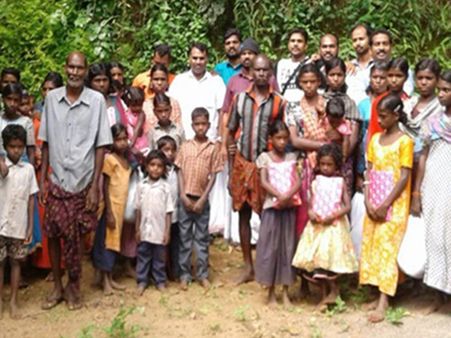 ആദിവാസി കുടുംബങ്ങള്‍ക്കും എല്ലാം ശരിയാവുന്നു എന്ന പ്രതീക്ഷയോടെ വിലങ്ങാട്ടെ കോളനി