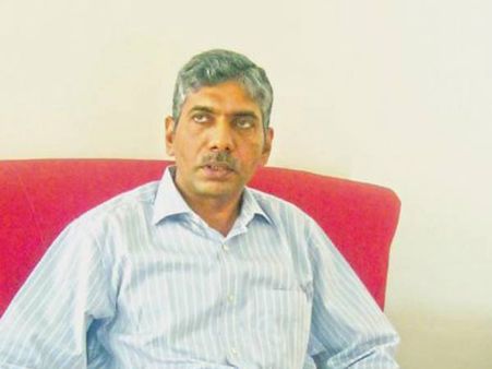 ഐപിഎസ് ഉദ്യോഗസ്ഥനാണ്, വിസില്‍ ബ്ലോവറല്ല, ജേക്കബ് തോമസിന് വീണ്ടും എട്ടിന്റെ പണിയുമായി സര്‍ക്കാര്‍