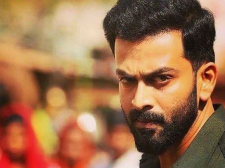 'ഫെമിനിച്ചി' വിളിക്കാരോട് പൃഥ്വിരാജ്.. ഒളിച്ചോടാവുന്ന കാലമല്ല ഇത്.. എല്ലാത്തിനോടും യോജിപ്പുമില്ല!