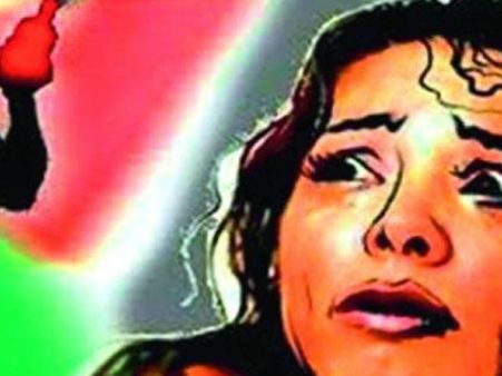 അധ്യാപികയുടെ ദേഹത്ത് ആസിഡ് ഒഴിച്ച കേസ്: യുവാവ് അറസ്റ്റില്‍!! കാരണം കേട്ട് പോലീസ് ഞെട്ടി