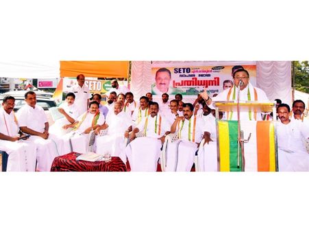 സ്‌റ്റേറ്റ് എംപ്ലോയീസ് & ടീച്ചേഴ്‌സ് ഓര്‍ഗനൈസേഷന്‍; പ്രതിധ്വനി വാഹന പ്രചരണ ജാഥയ്ക്ക് തുടക്കമായി