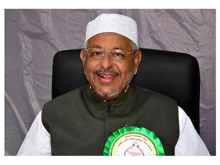 ബഹ്‌റൈന്‍ ഗവണ്‍മെന്റ് അംഗീകരിച്ച മതപ്രബോധകരിലെ ഏക മലയാളിയായി സയ്യിദ് ഫഖ്‌റുദ്ധീന്‍ കോയ തങ്ങള്‍