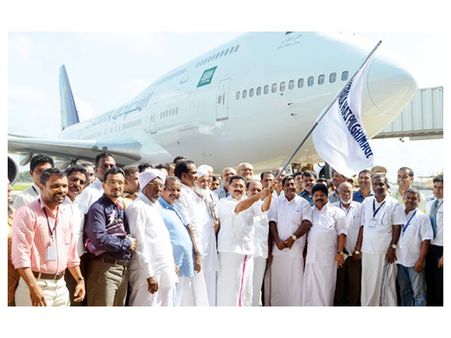 ഹജ്ജ് സര്‍വീസുകളില്‍ നിന്ന് ഇരട്ടിയിലേറെ പണം കൊയ്യാന്‍ വിമാന കമ്പനികള്‍