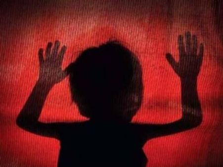 സമൂഹമാധ്യമങ്ങളില്‍ 'കുട്ടികളെ തട്ടികൊണ്ടു പോകല്‍' ... വ്യാജ വാര്‍ത്ത പ്രചരിപ്പിച്ചാല്‍ കുടങ്ങും