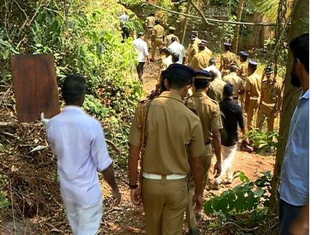 ഖബര്‍പൊളിച്ച് നടത്തിയ പോസ്റ്റ്‌മോര്‍ട്ടത്തിലും വെള്ളത്തില്‍ പ്രസവിച്ച യുവതിയുടെ മരണ കാരണം ആന്തരിക രക്തസ്രാവം തന്നെ