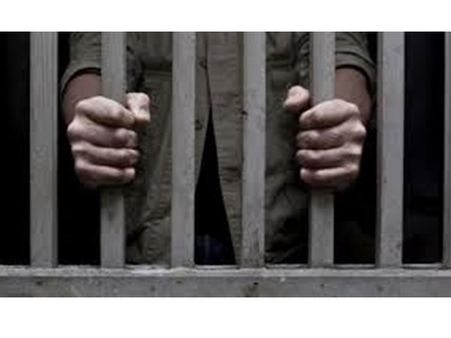 പ്രകൃതി വരുദ്ധ പീഡനം സഹിക്കാതെ ബോസിനെ കുത്തിക്കൊന്നു; യുവാവിന് ഏഴ് വര്‍ഷം തടവ്