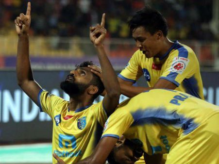 ബ്ലാസ്റ്റേഴ്സിന്റെ സികെ വിനീത് മാസല്ല, കൊലമാസ്സാണ്... ആനന്ദക്കണ്ണീരിൽ മുങ്ങി സോഷ്യൽ മീഡിയ!!