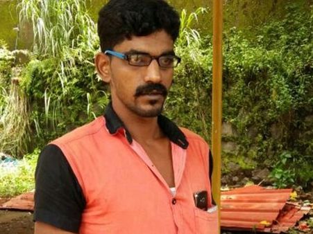 അവിഹിത ബന്ധം കൈയ്യോടെ പിടികുടിയ സംഭവം: കത്തിക്കുത്തില്‍ കൊല്ലപ്പെട്ട സിറാജിന്റെ കബറടക്കം ബുധനഴ്ച