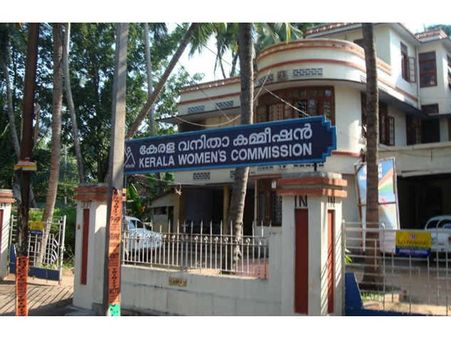 റിപ്പോര്‍ട്ട് ചെയ്യുന്ന 80 ശതമാനം കേസുകളും ഭര്‍തൃവീട്ടുകാരുടെ പീഡനം മൂലം: വനിതാ കമ്മിഷന്‍