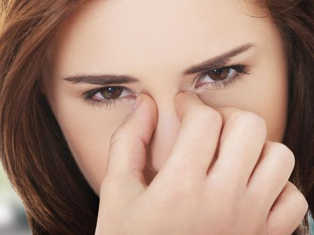 ശരീരത്തിലെ ഈ അടയാളങ്ങൾ ഭാഗ്യം പറയും: നെറ്റിയിൽ മറുകുള്ള സ്ത്രീകൾക്ക് സമ്പന്ന ജീവിതം!