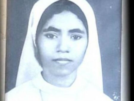 അഭയ കേസ്; സിസ്റ്റര്‍ സെഫിയുടെയും ഫാദര്‍ കോട്ടൂരിന്റെയും ഹര്‍ജി തള്ളി, ജോസ് പുതൃക്കയിലിനെ ഒഴിവാക്കി